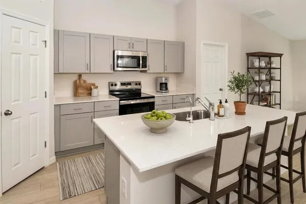 $2,350 | 2279 Canyon Oak Drive, Davenport, FL 33837