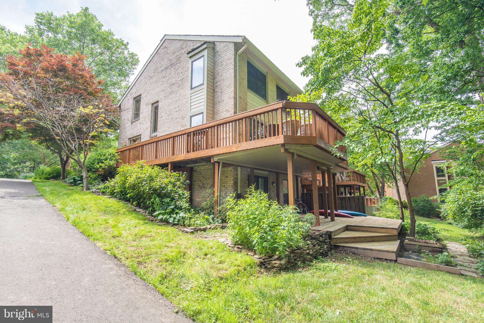 2037 Swans Neck Way Reston, VA 20191 - Photo 1 of 30 Exterior (Front)