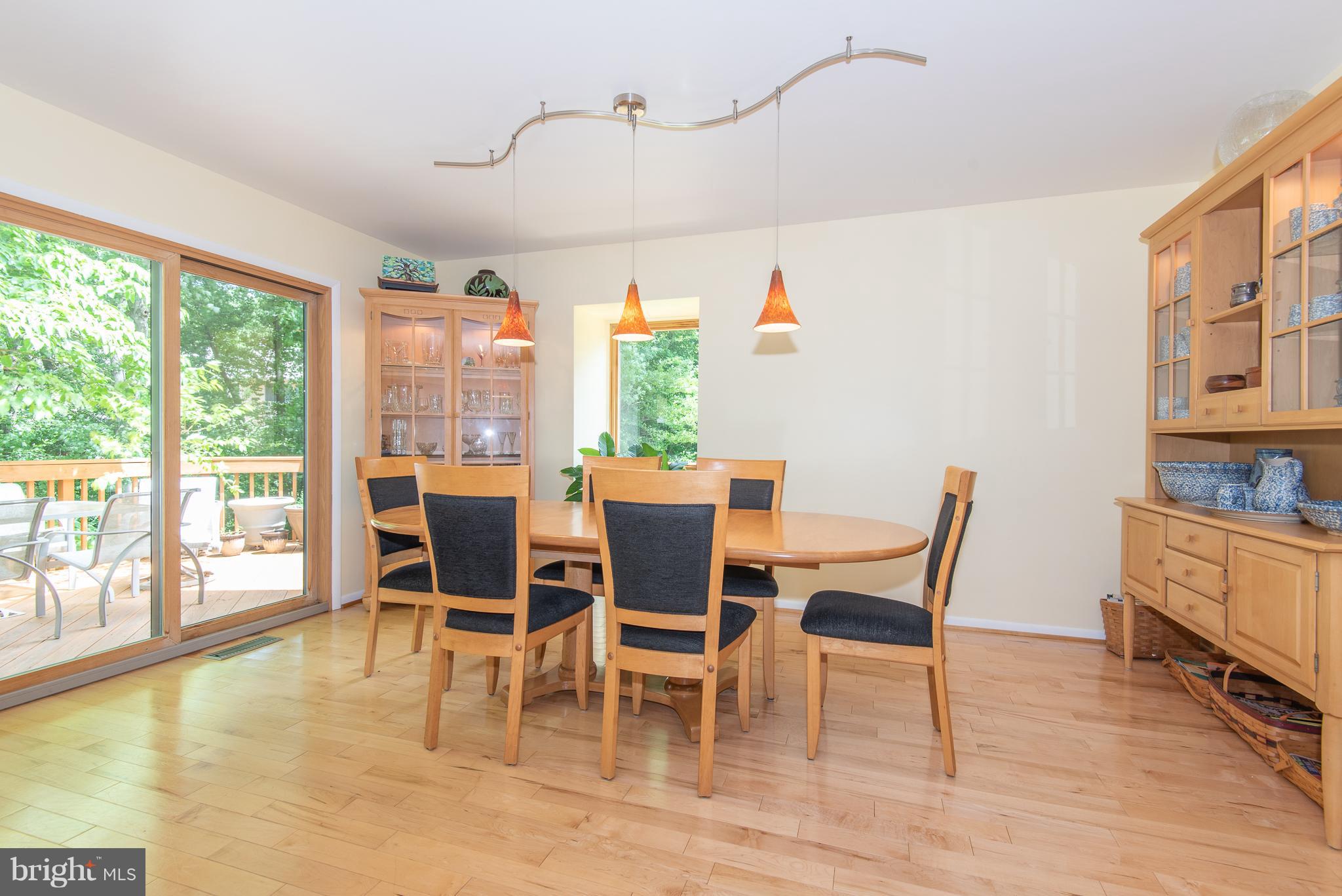 2037 Swans Neck Way Reston, VA 20191 - Photo 7 of 30 Dining Room