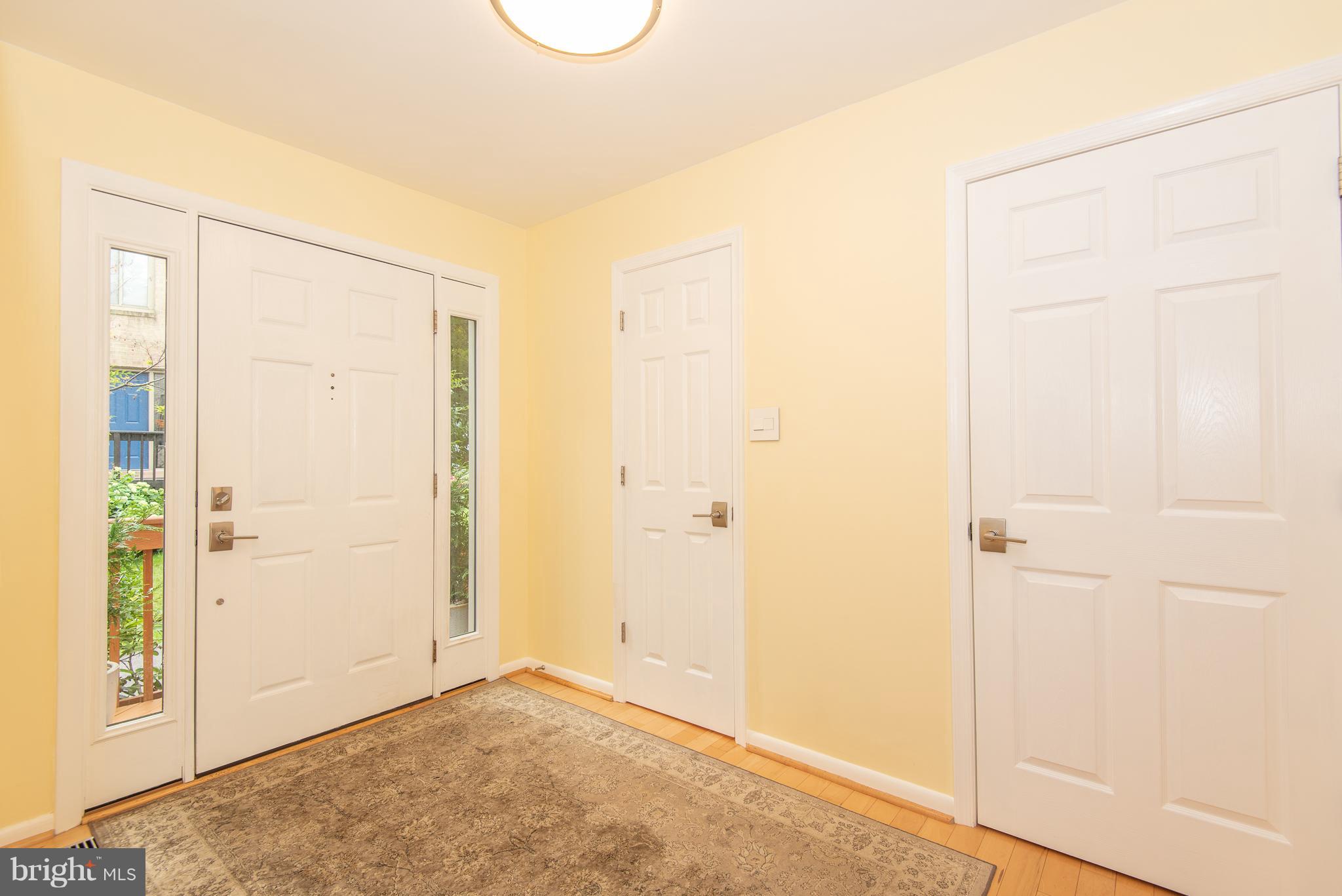 2037 Swans Neck Way Reston, VA 20191 - Photo 8 of 30 Interior (General)