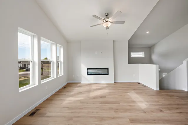 $363,900 | 623 Redwood Loop North, Cambridge, MN 55008