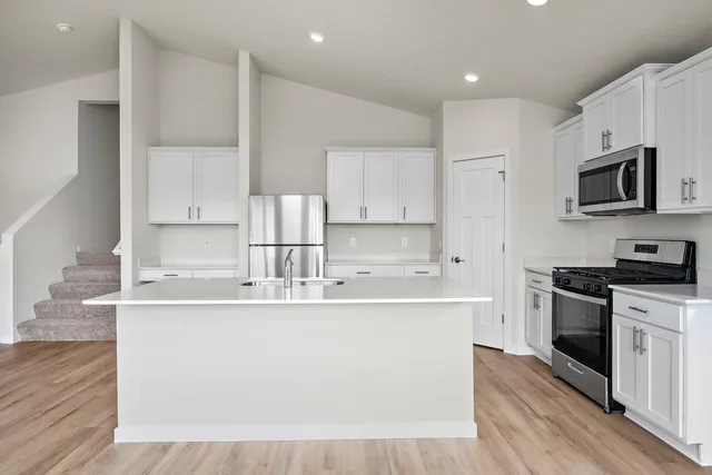 $363,900 | 623 Redwood Loop North, Cambridge, MN 55008