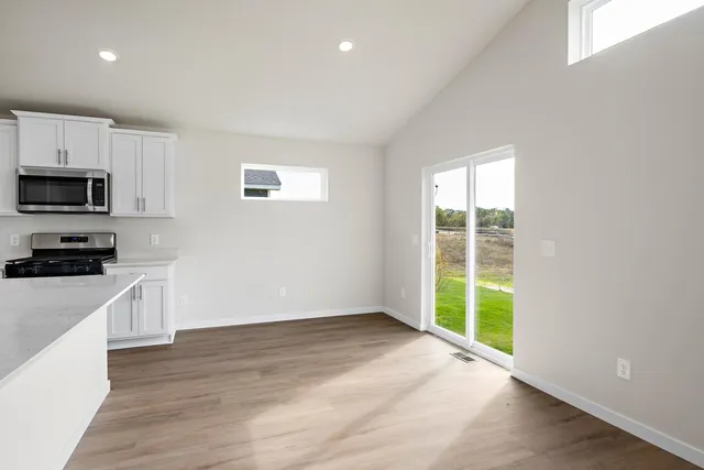 $363,900 | 623 Redwood Loop North, Cambridge, MN 55008