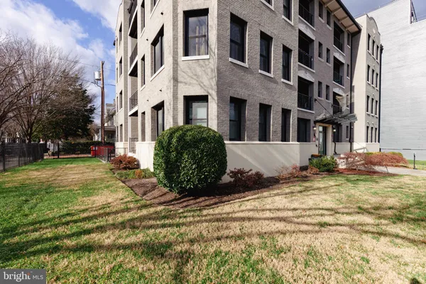$2,100 | 4800 Georgia Avenue Northwest, Unit 104, Washington, DC 20011