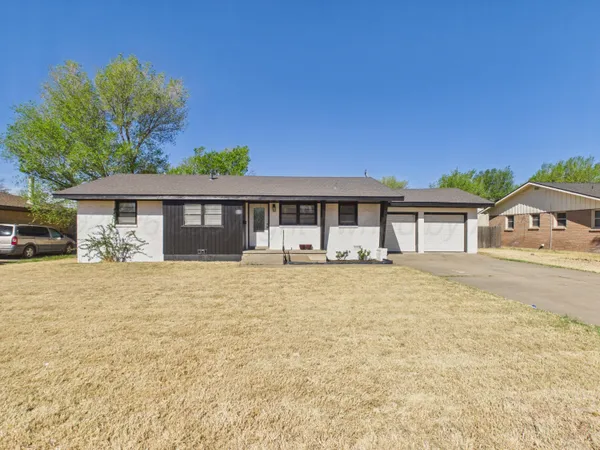 $189,000 | 302 Morton Avenue, Dumas, TX 79029