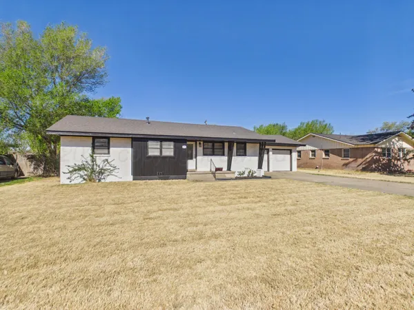 $189,000 | 302 Morton Avenue, Dumas, TX 79029