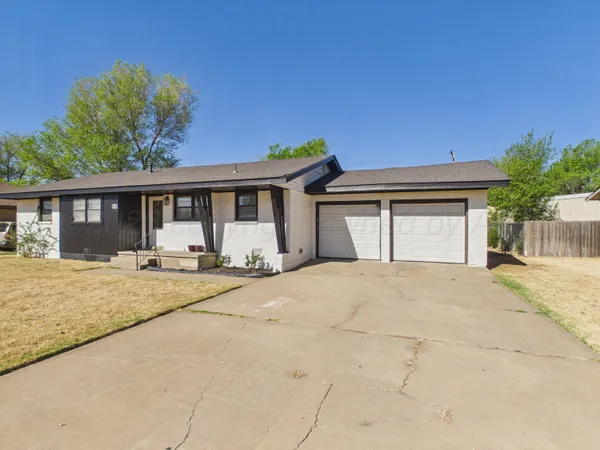 $189,000 | 302 Morton Avenue, Dumas, TX 79029