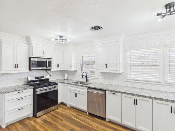 $189,000 | 302 Morton Avenue, Dumas, TX 79029