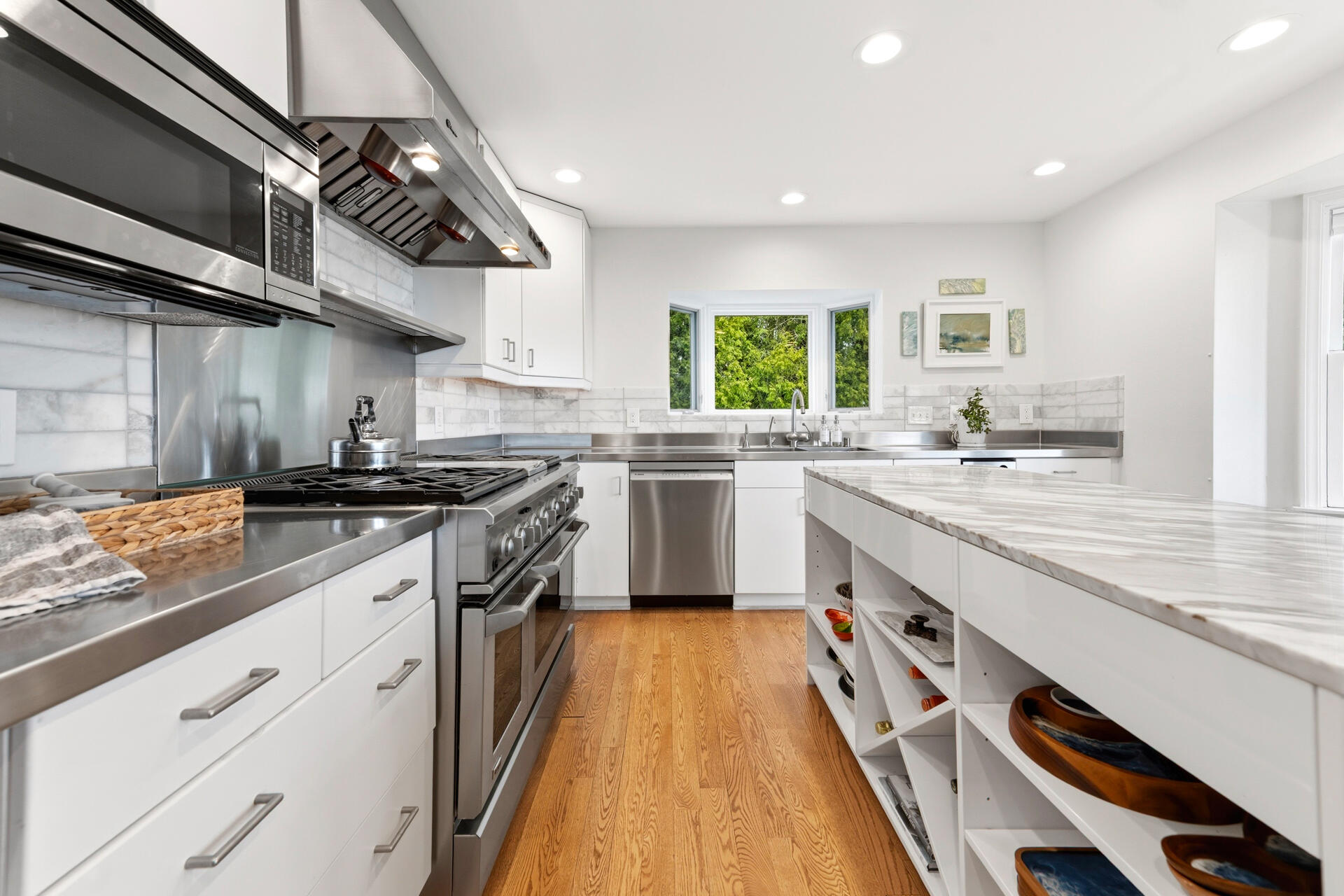 8035 North Beach Drive Fox Point, WI 53217 - Photo 16 of 69 Kitchen