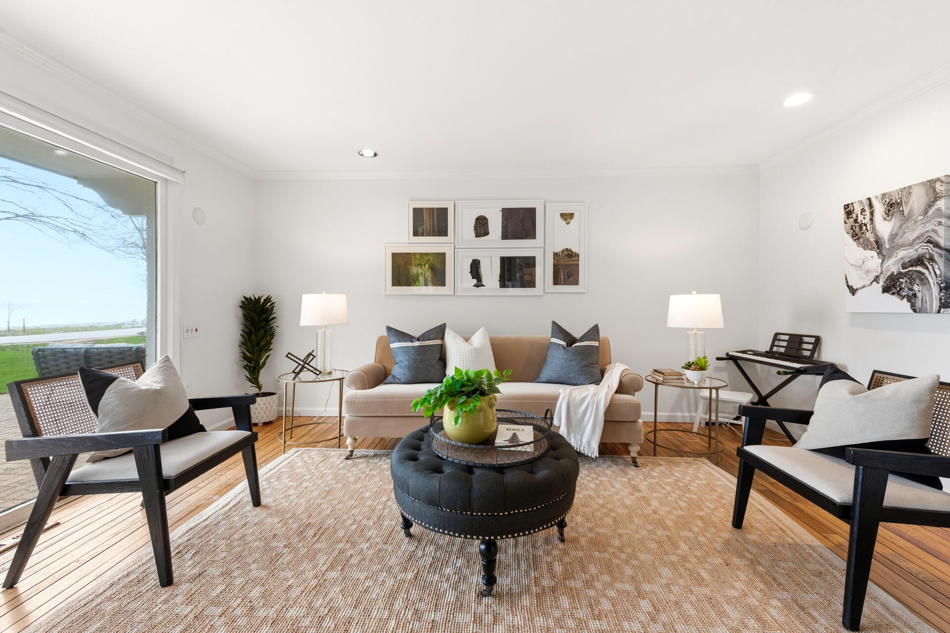 8035 North Beach Drive Fox Point, WI 53217 - Photo 23 of 69 Family Room