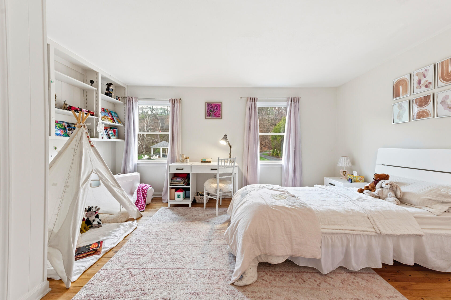 8035 North Beach Drive Fox Point, WI 53217 - Photo 39 of 69 Bedroom 3