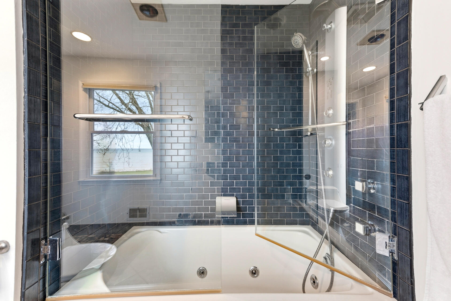 8035 North Beach Drive Fox Point, WI 53217 - Photo 45 of 69 Ensuite off Bedroom