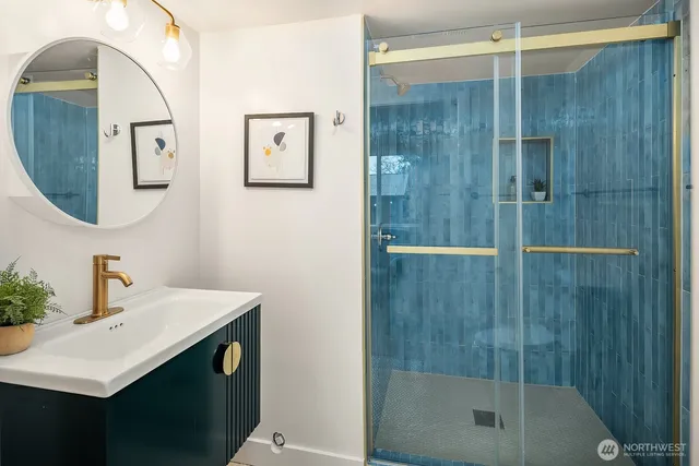 $1,695,000 | 9802 15th Avenue Northeast, Seattle, WA 98115