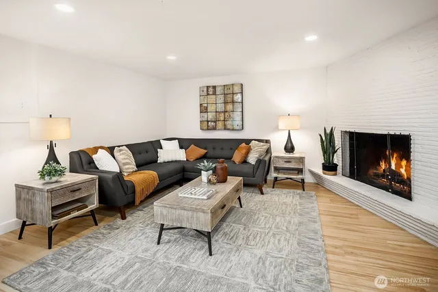 $1,695,000 | 9802 15th Avenue Northeast, Seattle, WA 98115