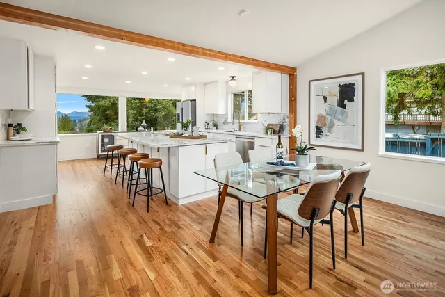 $1,695,000 | 9802 15th Avenue Northeast, Seattle, WA 98115