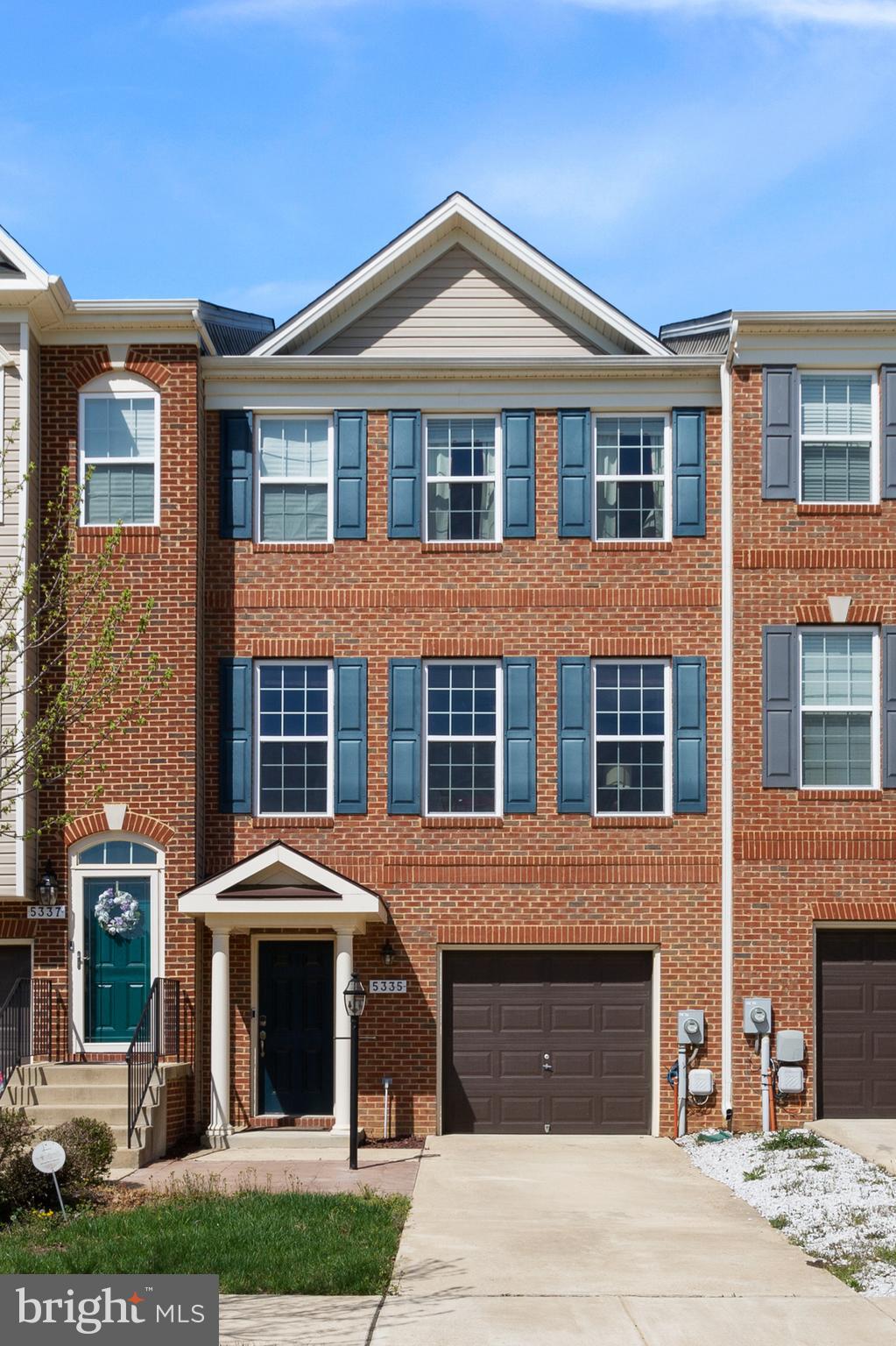 5335 Rockingham Place White Plains, MD 20695 - Photo 2 of 37 Gallery Image 2