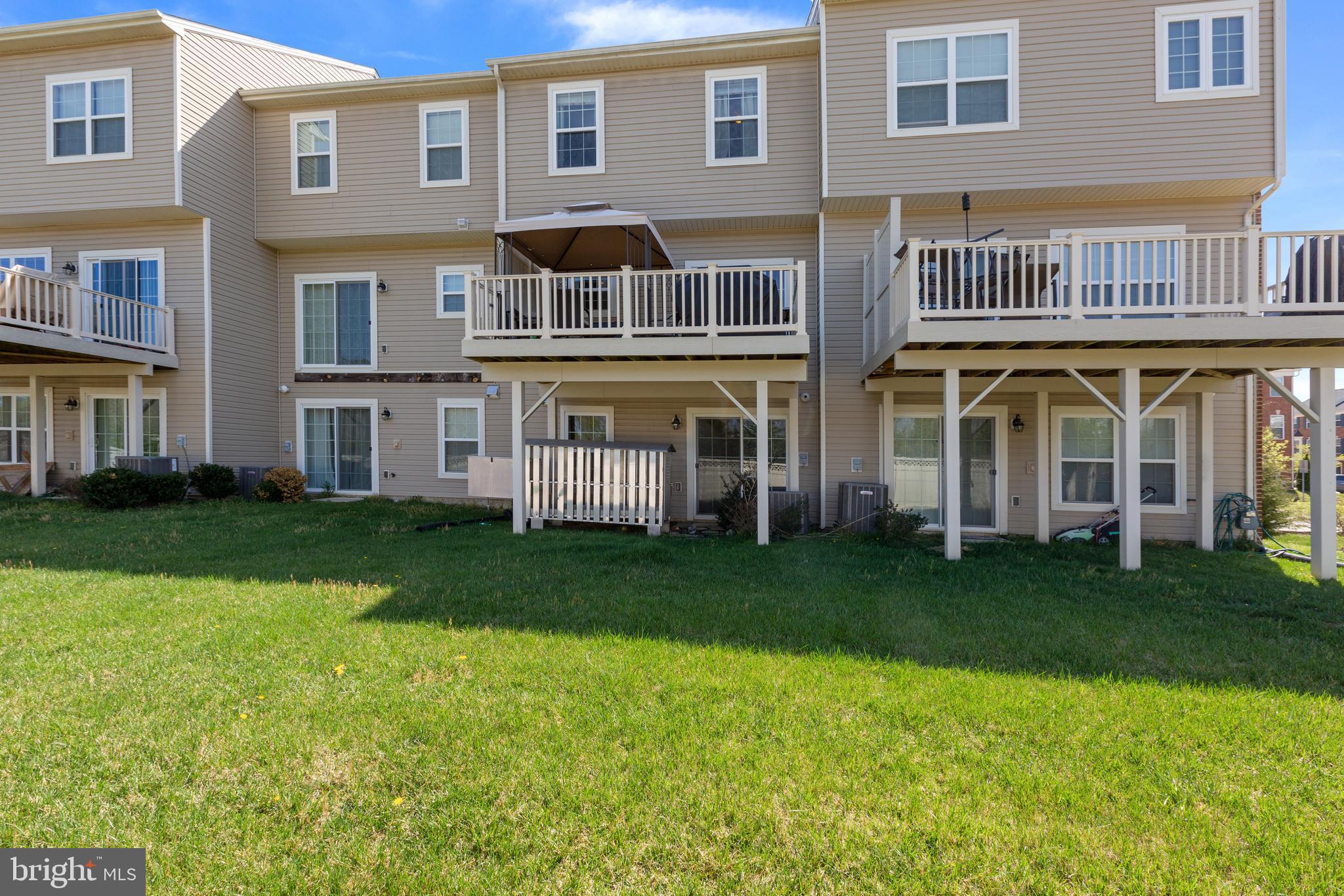 5335 Rockingham Place White Plains, MD 20695 - Photo 36 of 37 Gallery Image 36
