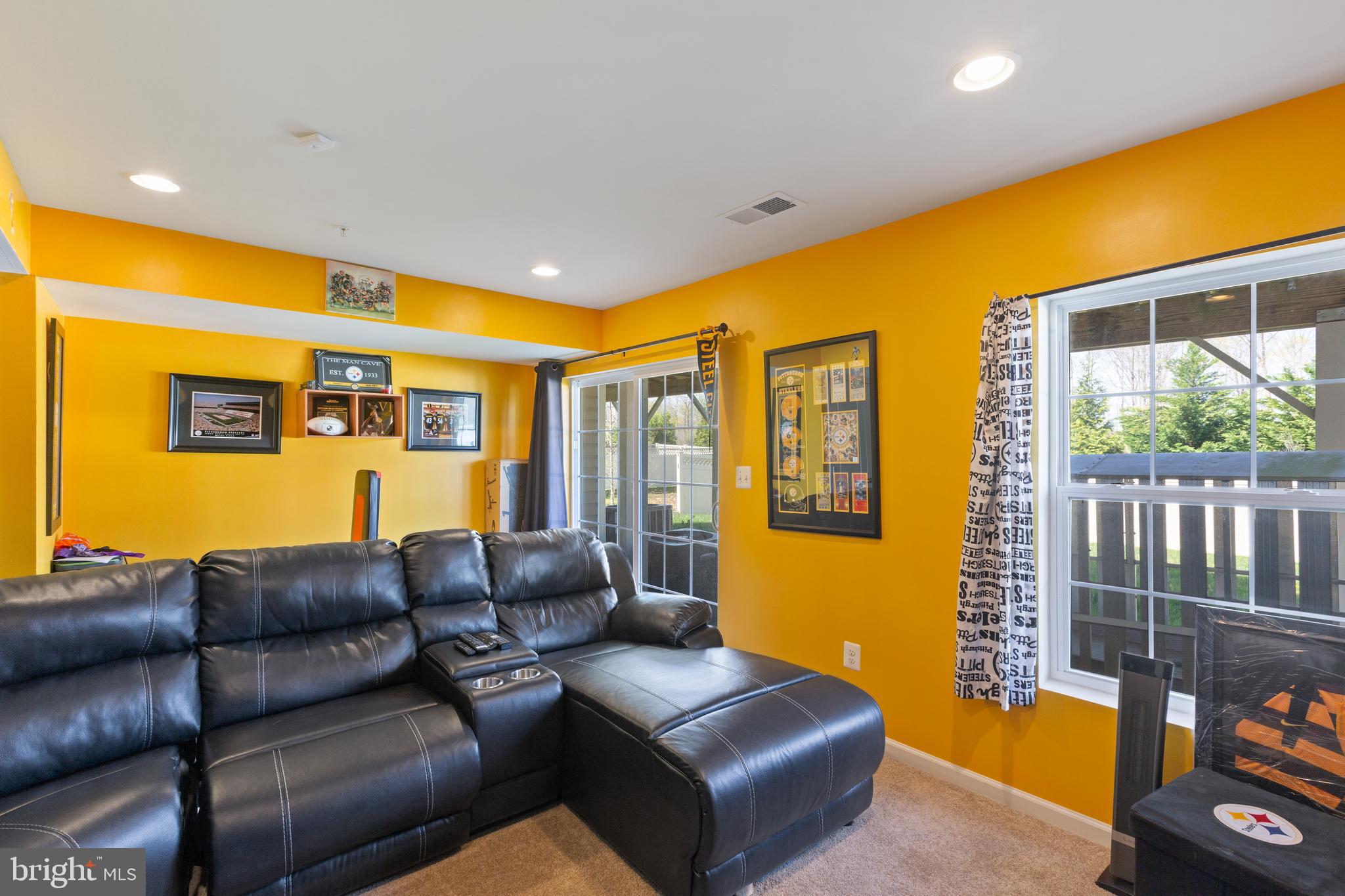 5335 Rockingham Place White Plains, MD 20695 - Photo 7 of 37 Gallery Image 7
