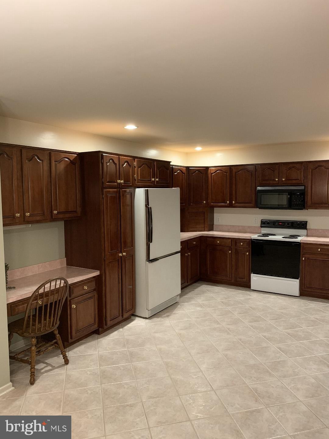 386 Koser Road Lititz, PA 17543 - Photo 15 of 32