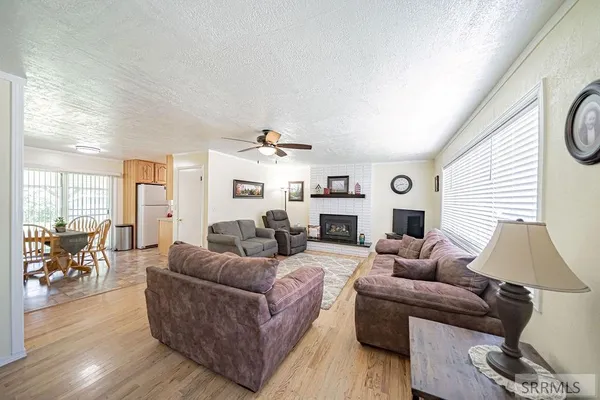 $329,900 | 185 Spruce Street, Shelley, ID 83274