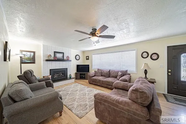 $329,900 | 185 Spruce Street, Shelley, ID 83274