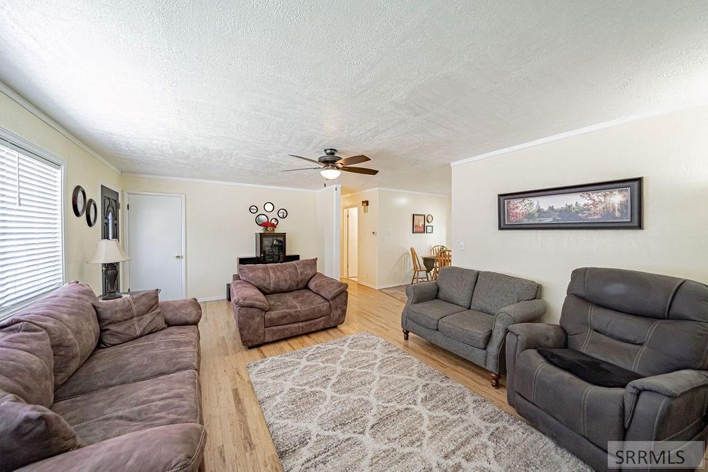 185 Spruce Street Shelley, ID 83274 - Photo 10 of 31