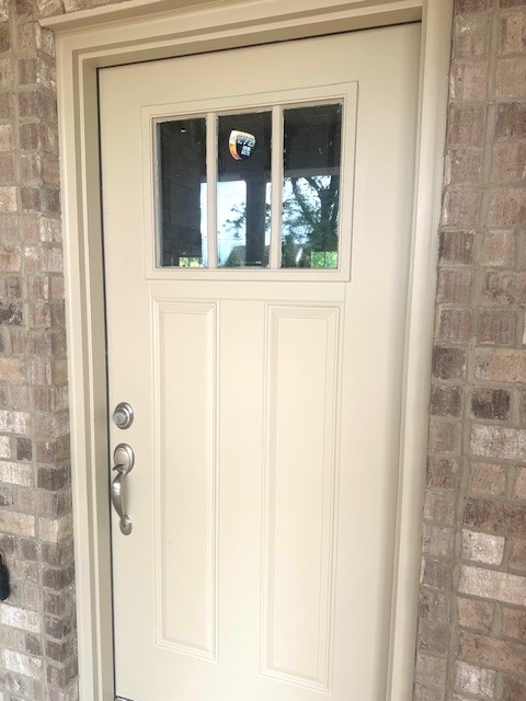 8369 State Line Road Taft, TN 38488 - Photo 7 of 20 a view of a bathroom from a hallway