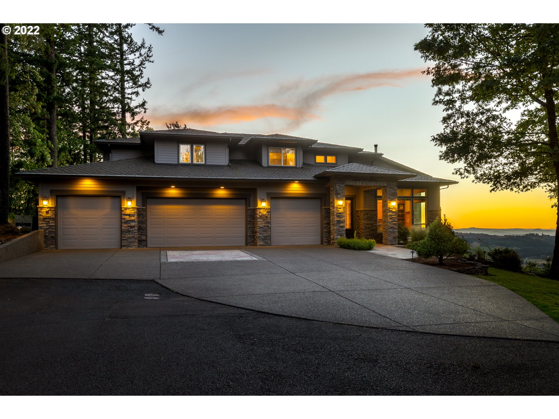 26997 Southwest Labrousse Road Sherwood, OR 97140 - Photo 1 of 32 a front view of a building