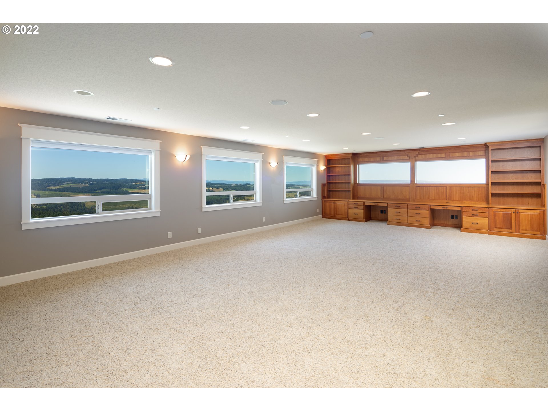 26997 Southwest Labrousse Road Sherwood, OR 97140 - Photo 25 of 32 a large room with a large window
