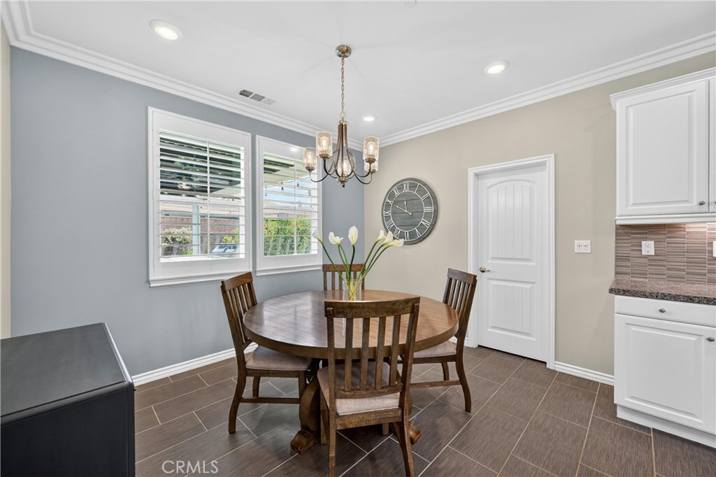 16560 Sol Avenue Riverside, CA 92503 - Photo 13 of 35 Nook area