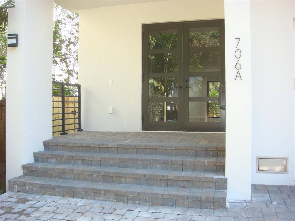 706 Southwest 9th Terrace, Unit B Fort Lauderdale, FL 33315 - Photo 16 of 17