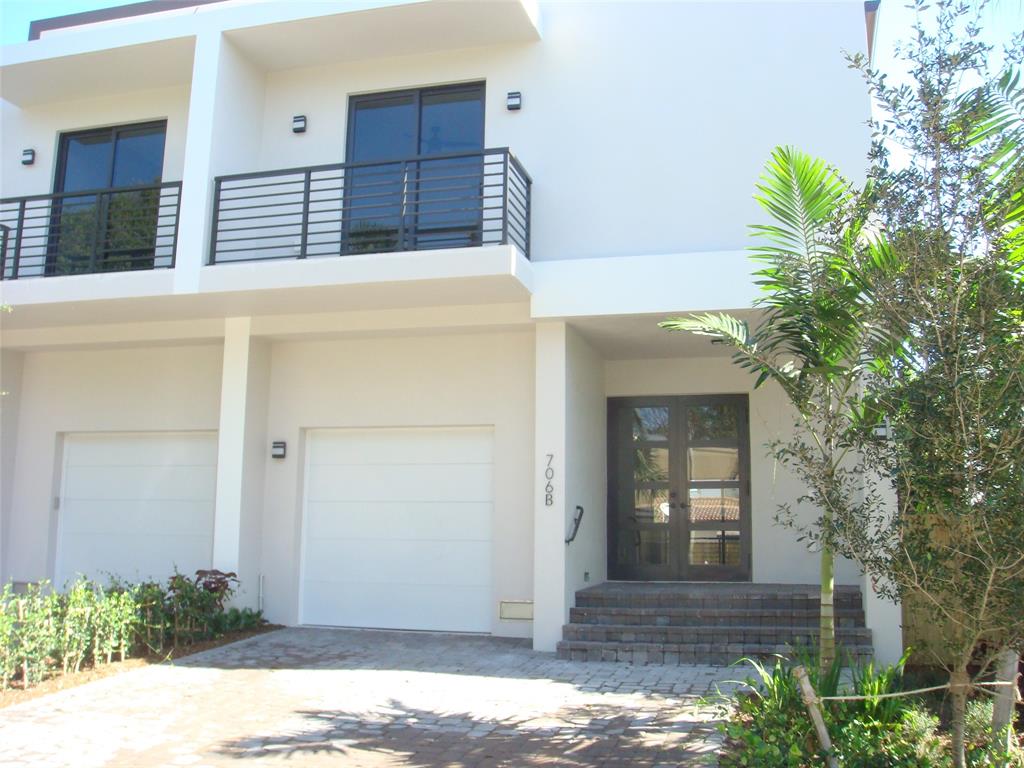 706 Southwest 9th Terrace, Unit B Fort Lauderdale, FL 33315 - Photo 3 of 17