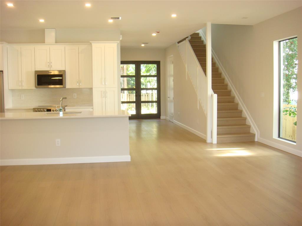 706 Southwest 9th Terrace, Unit B Fort Lauderdale, FL 33315 - Photo 4 of 17