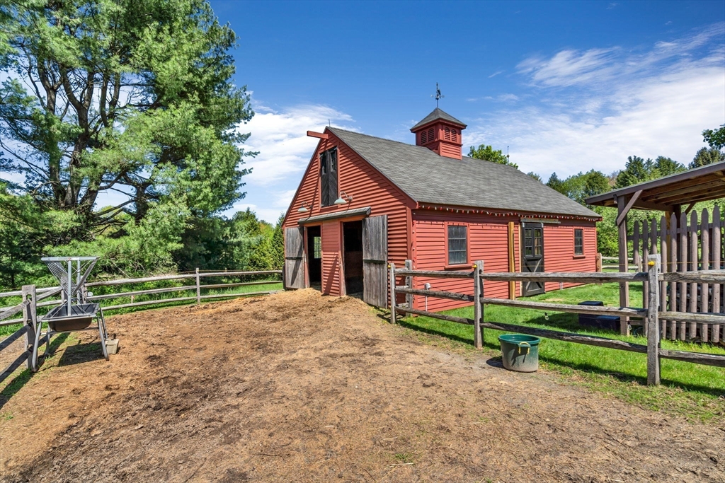 110 Spencer Brook Road Concord, MA 01742 - Photo 4 of 35
