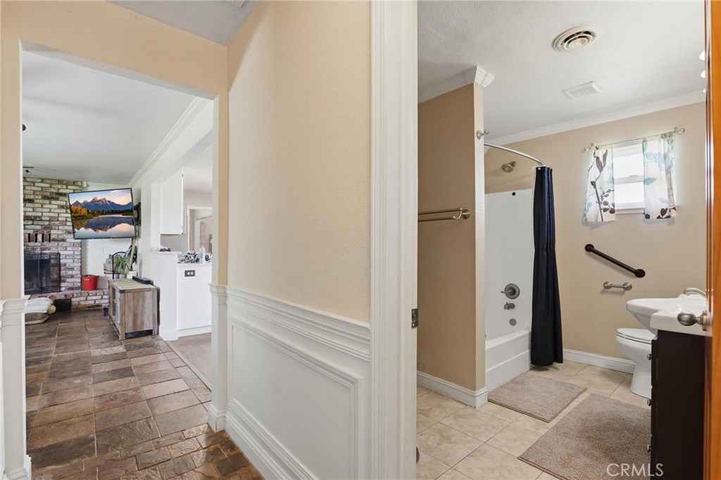 1581 Plumas Arboga Road Olivehurst, CA 95961 - Photo 11 of 64