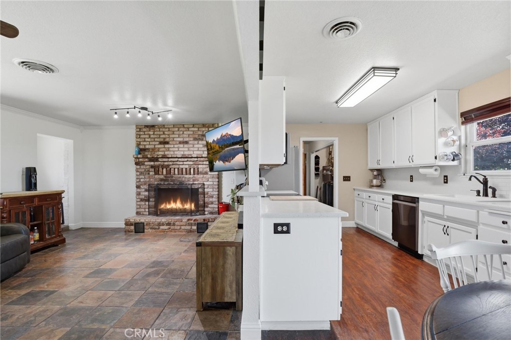 1581 Plumas Arboga Road Olivehurst, CA 95961 - Photo 20 of 64