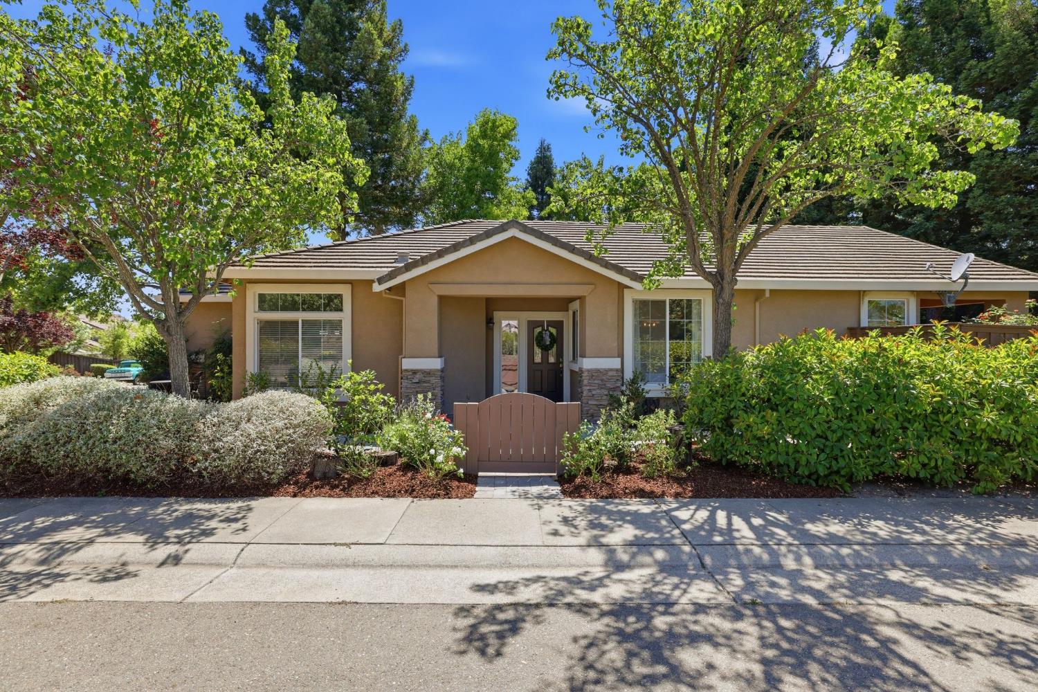 1129 Callander Way Folsom, CA 95630 - Photo 1 of 54