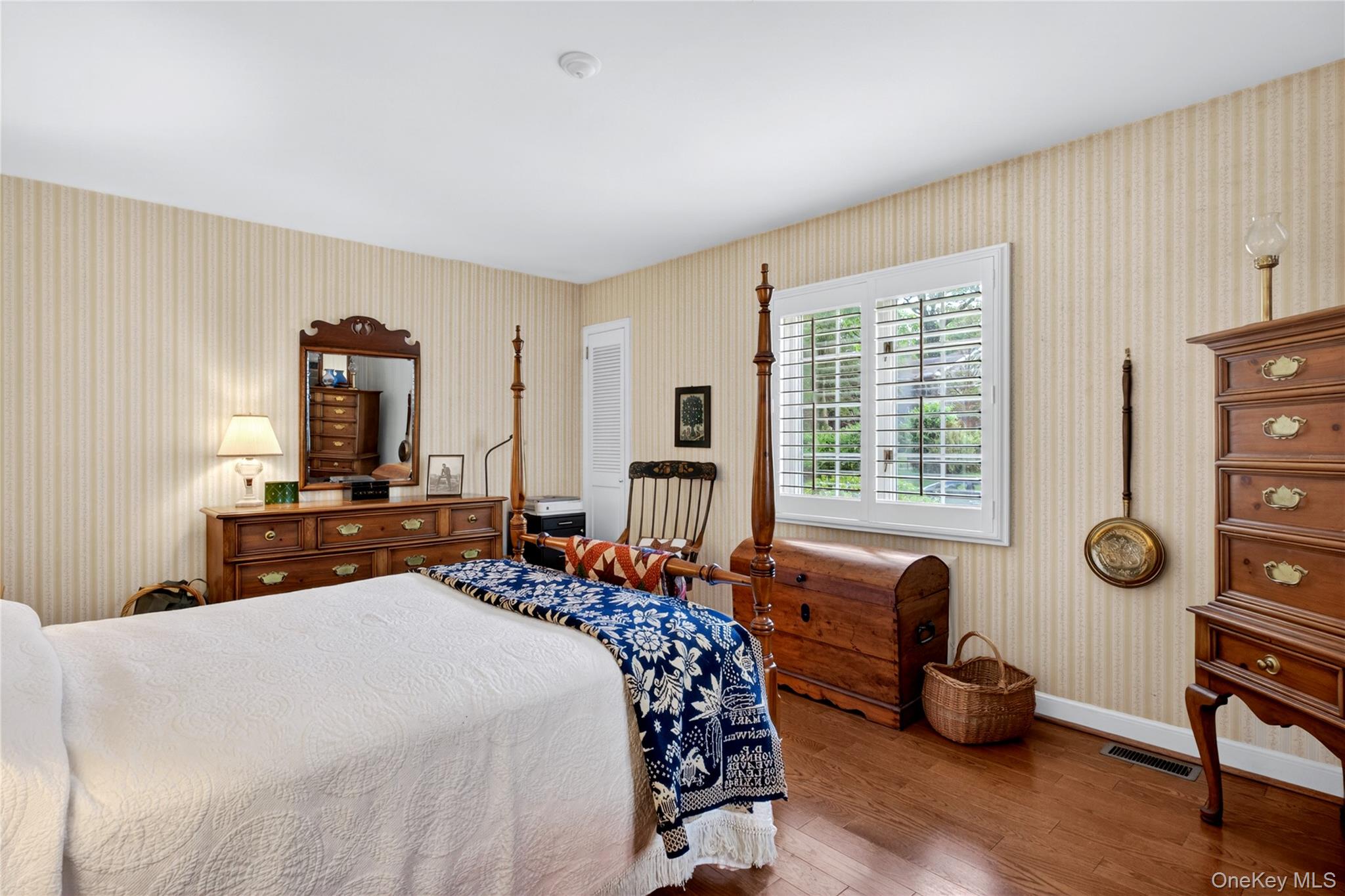 18 Old Farm Road East Hills, NY 11577 - Photo 14 of 24
