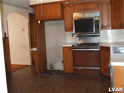 3865 East Hopewell Road Center Valley, PA 18034 - Photo 2 of 6 Gallery Image 2