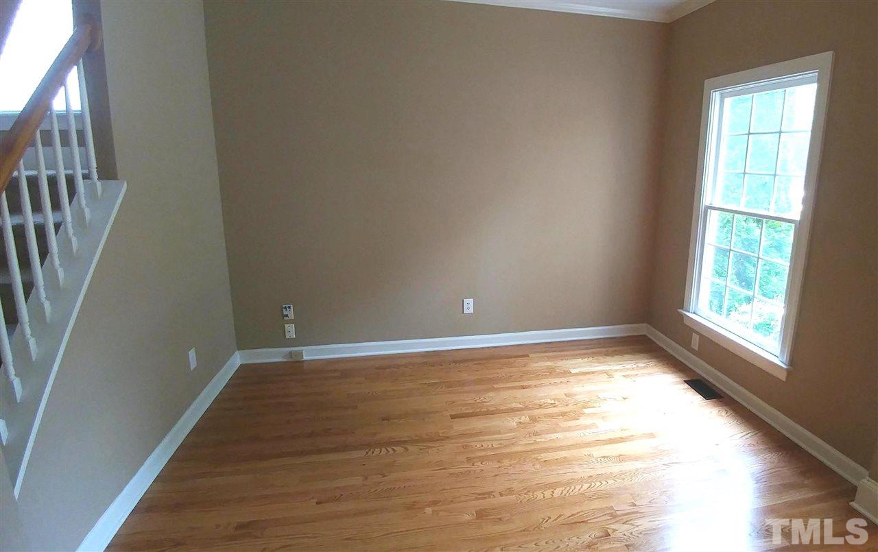 8833 Braceridge Road Raleigh, NC 27613 - Photo 4 of 25