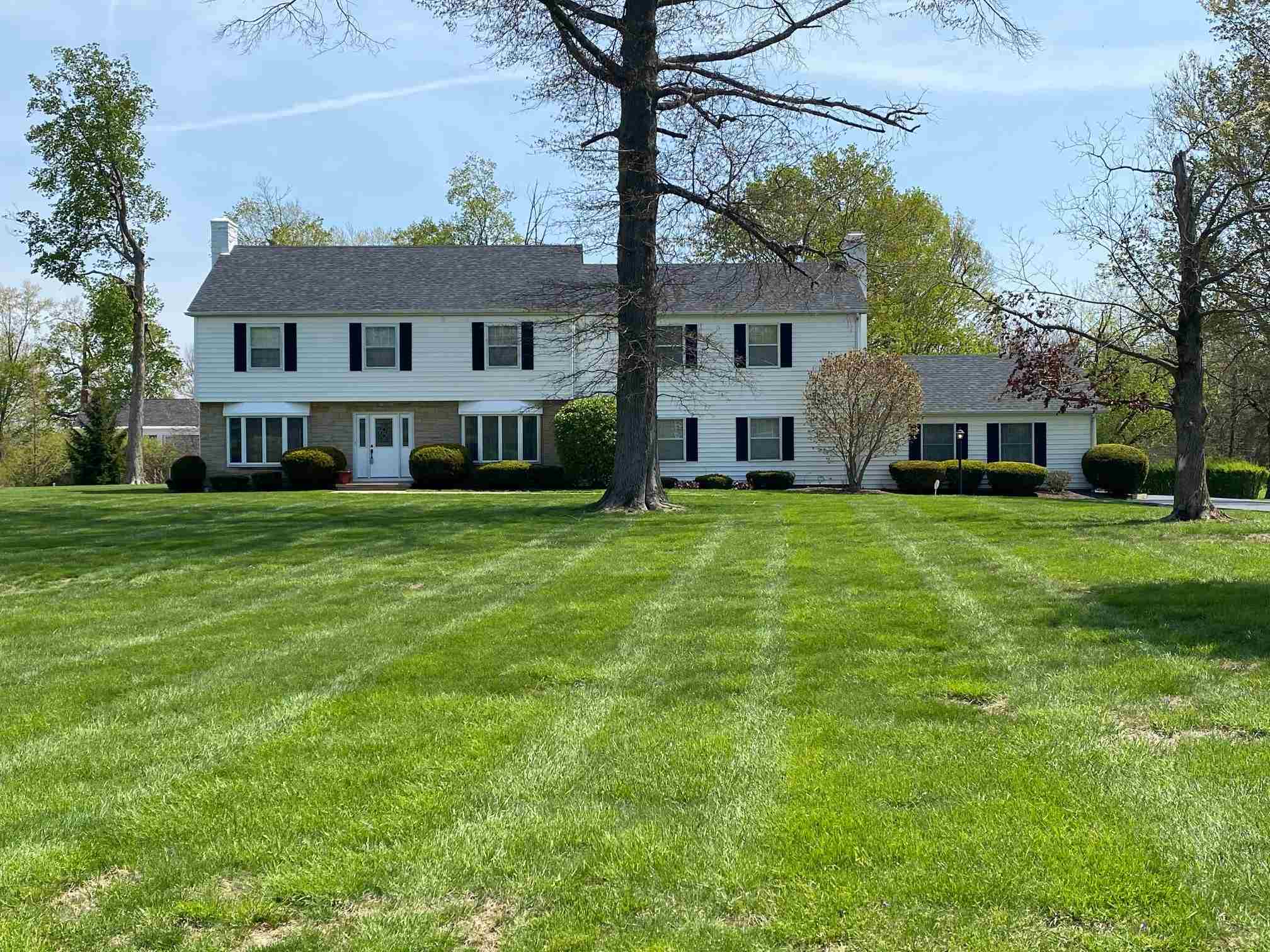 1106 West Overlook Road Marion, IN 46952 - Photo 1 of 36 Gallery Image 1