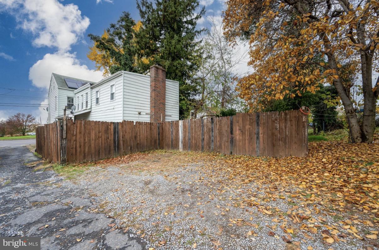 3019 Kutztown Road Reading, PA 19605 - Photo 12 of 52