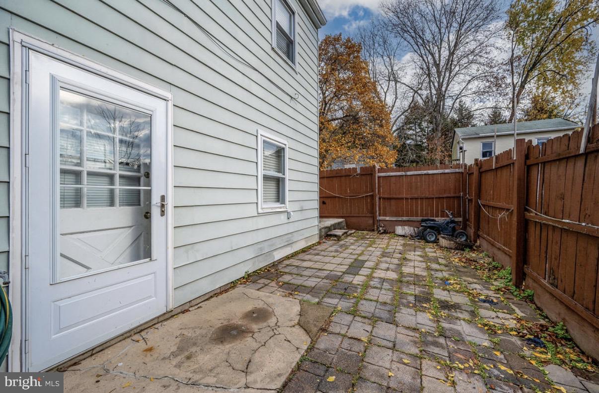 3019 Kutztown Road Reading, PA 19605 - Photo 6 of 52