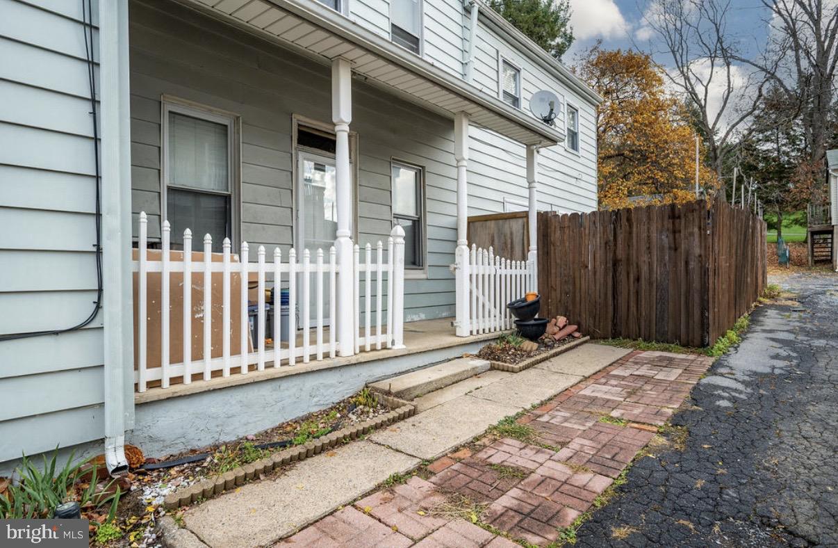 3019 Kutztown Road Reading, PA 19605 - Photo 10 of 52