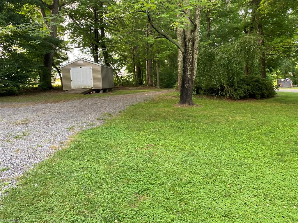 613 Southern Road King, NC 27021 - Photo 16 of 43 Gallery Image 16