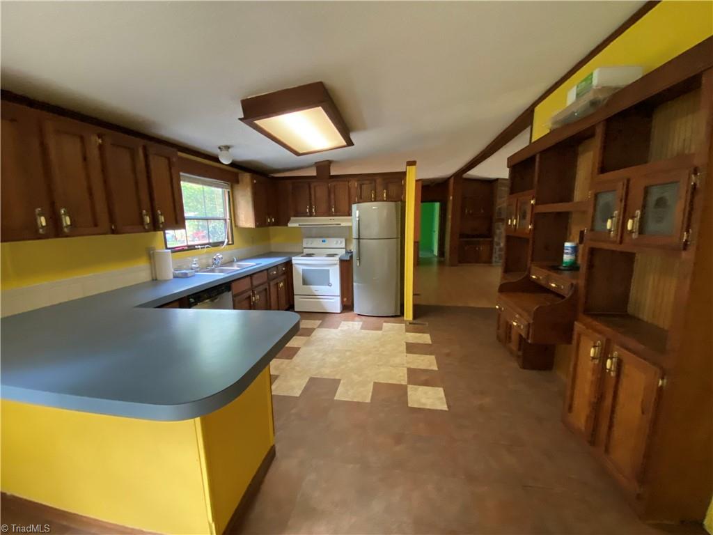 613 Southern Road King, NC 27021 - Photo 29 of 43 Gallery Image 29
