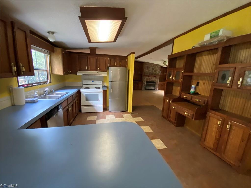 613 Southern Road King, NC 27021 - Photo 31 of 43 Gallery Image 31