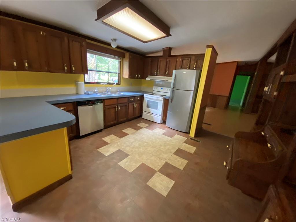 613 Southern Road King, NC 27021 - Photo 35 of 43 Gallery Image 35