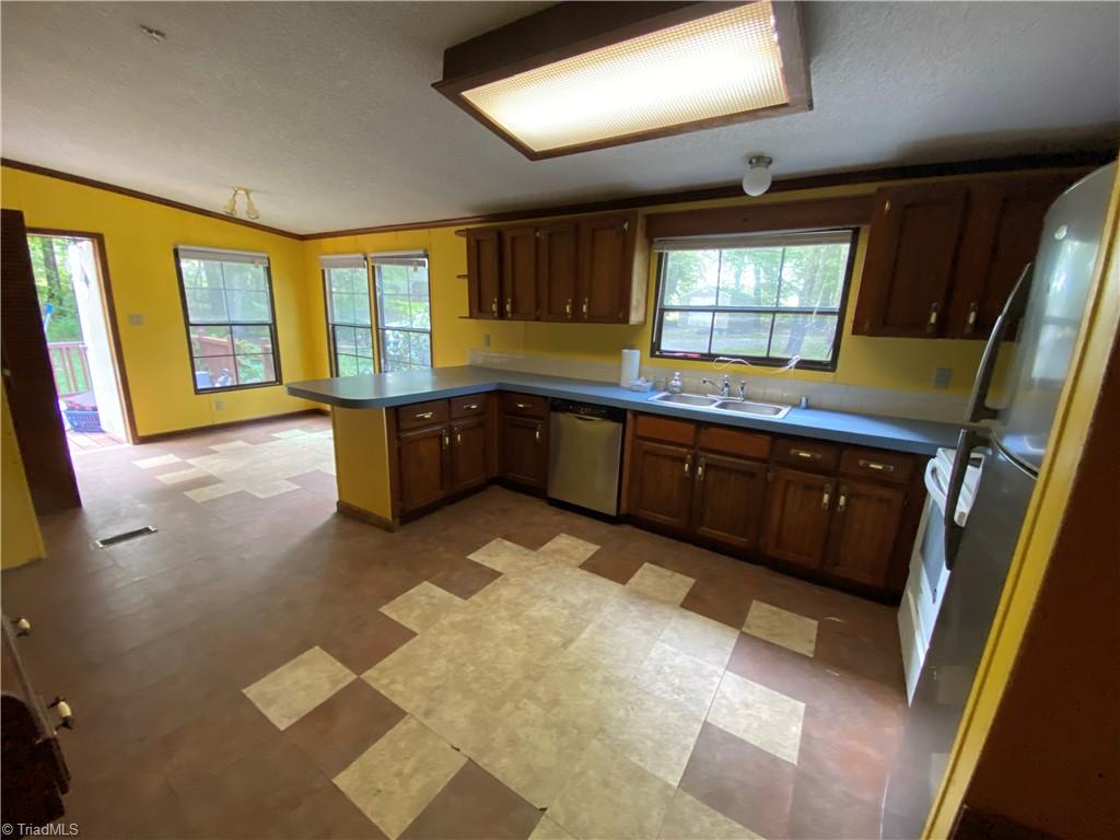 613 Southern Road King, NC 27021 - Photo 37 of 43 Gallery Image 37