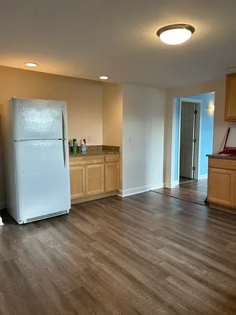 $2,000 | 80 North Main Street, Unit 2, Assonet, MA 02702